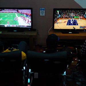 How to Make Money Playing Video Games at Home How to Make Money Playing Video Games at Home